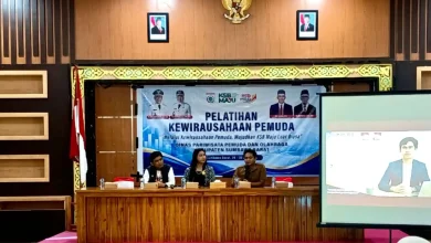 Disparpora KSB saat menggelar Pelatihan Kewirausahaan Pemuda di Gedung Hanipati, Taliwang, Selasa, 30 Juni 2026.
