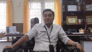 Kepala Bapenda Lobar, Lalu Agha Farabi saat diwawancarai beberapa waktu yang lalu, Mei, 2026.