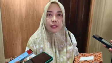Kepala Dinas Pekerjaan Umum dan Penataan Ruang (PUPR) Kota Mataram, Lale Widiahning diwawancarai beberapa waktu lalu.