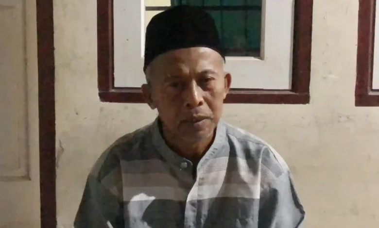 Ketua RT Lingkungan Jempong Wareng, Muhamad Sabri.