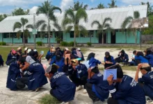 Suasana pelatihan simulasi evakuasi gempa dan tsunami di SMPN 2 Utan, Sumbawa Besar pada Jumat, 31 Juli 2026.
