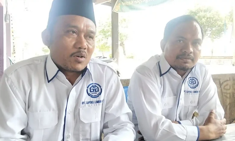 Ketua Gapensi Lobar, Khaerudin (kiri) dan Bendahara Gapensi Lobar, Toni Kuswandi (kanan) saat diwawancarai, Senin, 3 Agustus 2026.