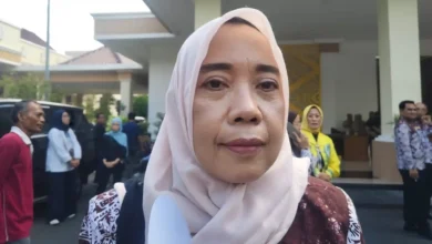 Kepala Dinas PUPR Kota Mataram, Lale Widiahning diwawancarai beberapa waktu yang lalu.