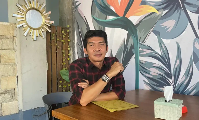 Kepala Dinas Pariwisata Kabupaten Lombok Tengah, Lalu Muhammad Hatta, memberikan respons atas kritik wisatawan asing tentang investor di kawasan wisata.