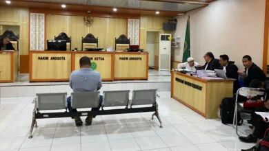 Suasana sidang lanjutan kasus narkotika eks Kapolres Bima Kota, Didik Putra Kuncoro, di PN Raba Bima, Jumat, 7 Agustus 2026.