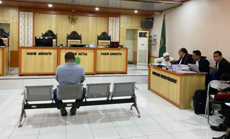 Suasana sidang lanjutan kasus narkotika eks Kapolres Bima Kota, Didik Putra Kuncoro, di PN Raba Bima, Jumat, 7 Agustus 2026.