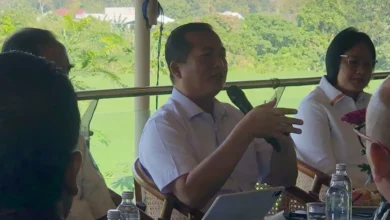 Suasana diskusi Gubernur NTB, Lalu Muhamad Iqbal, bersama Parina Astha, Dinas Tenaga Kerja NTB, Kementerian Imigrasi NTB, Bappeda, dan sejumlah pihak terkait di Gema Coffee, Rabu, 12 Agustus 2026.