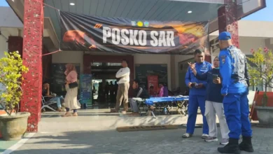 Suasana Posko SAR yang berlokasi di Ruang Tunggu Pelabuhan Lembar, Rabu, 12 Agustus 2026.
