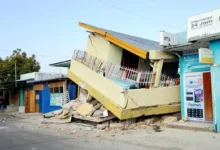 Kerusakan bangunan yang terdampak gempa bumi magnitudo 7,7 di Kabupaten Manggarai Timur, NTT.