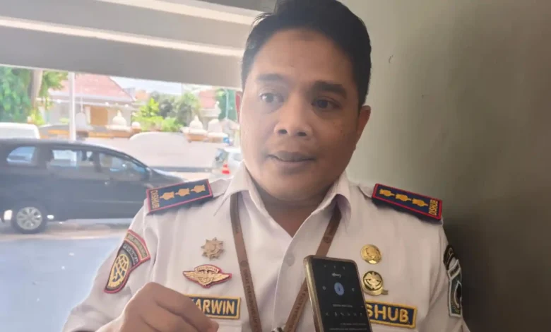Kepala Dishub Kota Mataram, Zulkarwin diwawancarai beberapa waktu lalu.