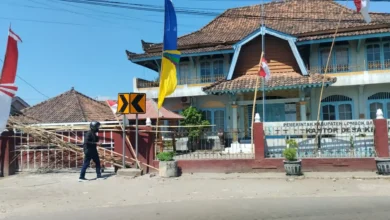 Kondisi Kantor Desa Kebon Ayu usai warga melakukan penyegelan, Rabu, 26 Agustus 2026.