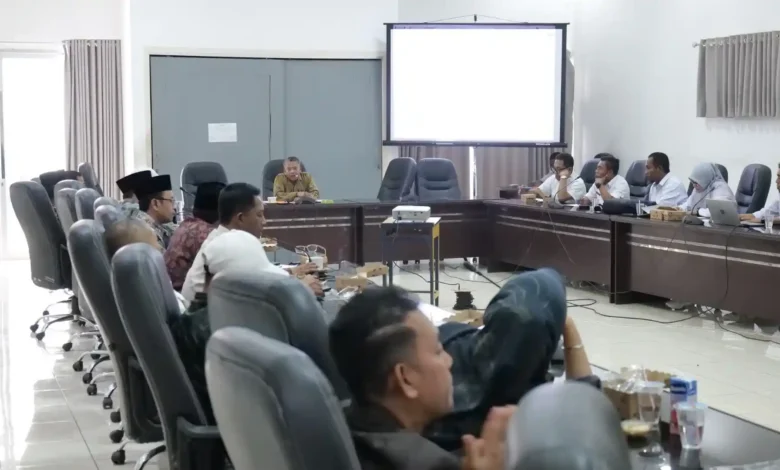Rapat Badan Anggaran DPRD Lobar untuk membahas Kebijakan Umum Anggaran Perubahan 2026, Rabu, 26 Agustus 2026.