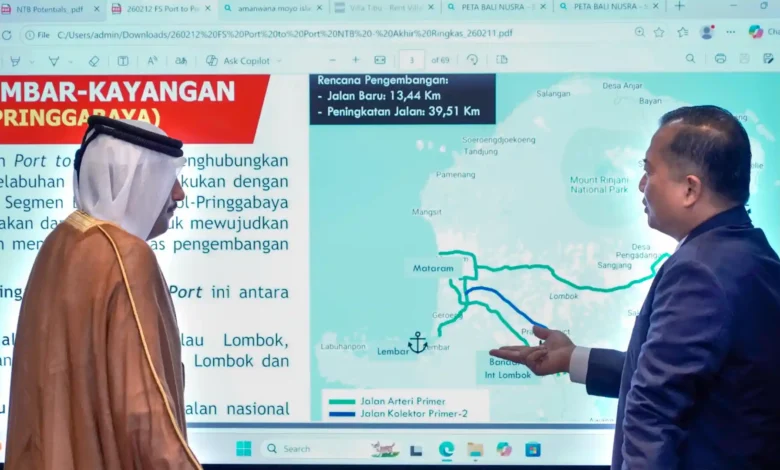 Duta Besar Qatar untuk Indonesia, Sultan bin Mubarak Saad Al-Dosari (kiri), bersama Gubernur NTB, Lalu Muhammad Iqbal (kanan).