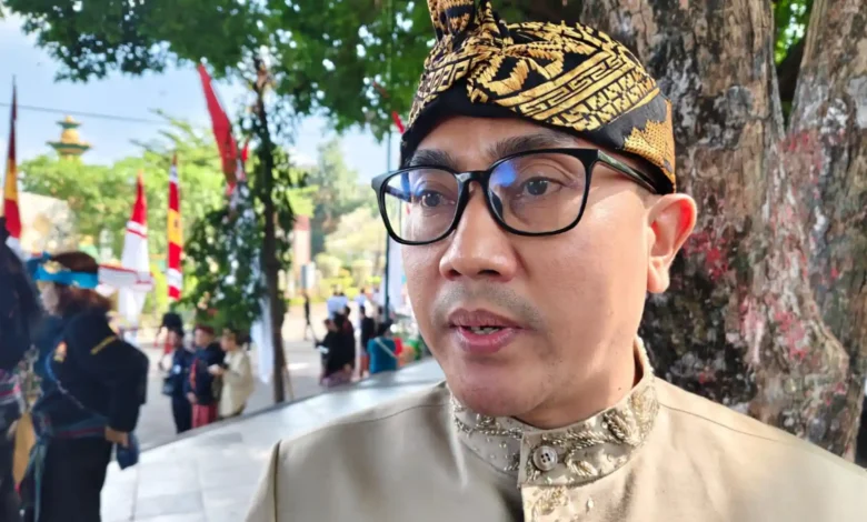 Kepala Dinas Kesehatan Kota Mataram sekaligus Ketua Ikatan Dokter Indonesia (IDI) Kota Mataram, dr. Emirald Isfihan, diwawancarai Senin, 31 Agustus 2026.