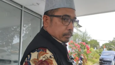 Ketua Komisi II DPRD Lobar, Husnan Wadi saat diwawancarai, Senin, 31 Agustus 2026.