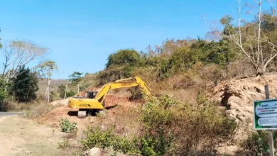 Aktivitas Galian C di Tengah Pemukiman Desa Banjar, Kecamatan Taliwang Kabupaten Sumbawa Barat.