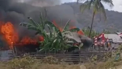 Musibah kebakaran hanguskan satu unit rumah warga di Desa Kertasari, Kabupaten Sumbawa Barat pada Senin pagi, 24 Agustus 2026.