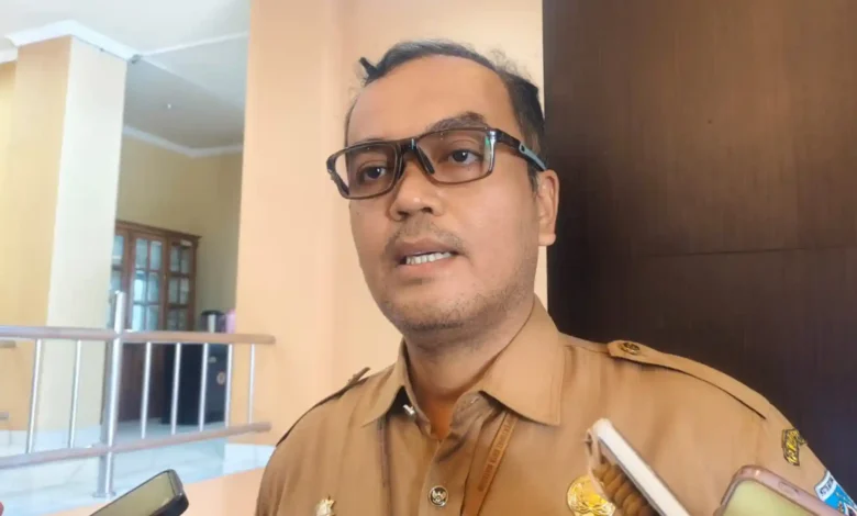 Kepala Disnaker Kota Mataram, Ida Wayan Putra Ekantara diwawancarai Selasa, 29 September 2026.