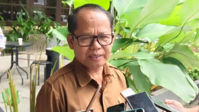 Kepala Dinas Pendidikan Kota Mataram, Yusuf diwawancarai beberapa waktu lalu.