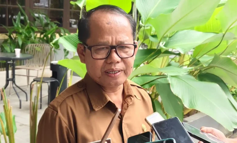 Kepala Dinas Pendidikan Kota Mataram, Yusuf diwawancarai beberapa waktu lalu.