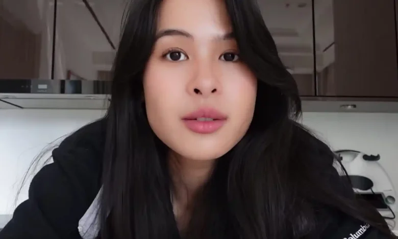 Aktris Maudy Ayunda akhirnya sampaikan permintaan maaf setelah konten mindfulness dianggap minim empati oleh warganet.
