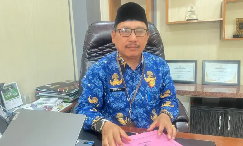 Kepala Badan Kepegawaian & Pengembangan Sumber Daya Manusia (BKPSDM), Agusman.