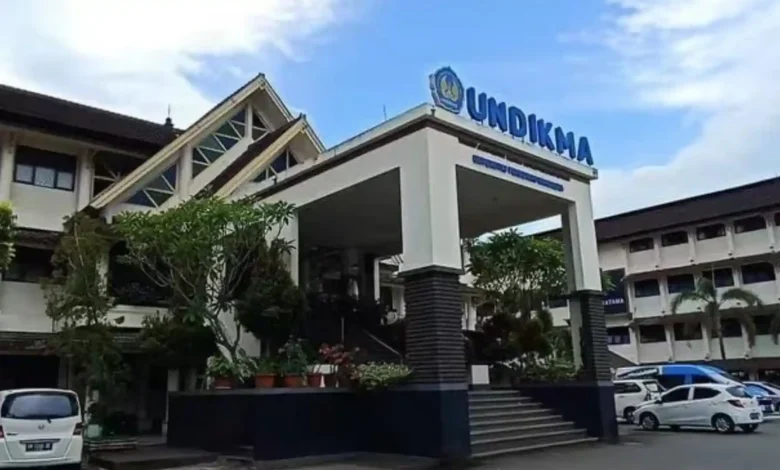 Kampus Undikma Mataram yang berlokasi di Jl. Pemuda No.59A, Dasan Agung Baru, Kecamatan Mataram.