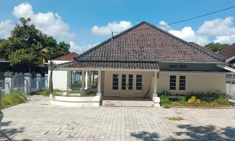 Suasana Rumah Dinas Sekda Kota Mataram di Jalan Langko, Kelurahan Gomong, Kecamatan Selaparang, Kota Mataram.