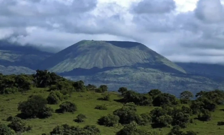 Gunung Tambora di NTB.
