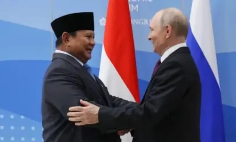 Presiden Prabowo Subianto dan Presiden Rusia Vladimir Putin mengadakan pertemuan di sela-sela Forum Ekonomi Timur di Vladivostok, Kamis, 3 September 2026.