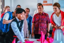 Putri Mahkota Swedia, Victoria Ingrid Alice Desiree, bersama Gubernur NTB, Lalu Muhamad Iqbal, saat mengunjungi SMKN 1 Pemenang, Lombok Utara, Sabtu, 5 September 2026.