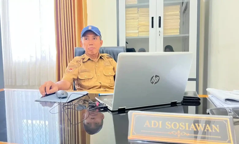 Kepala Bidang Pendaftaran Peduduk Disdukcapil KSB, Adi Sosiawan.