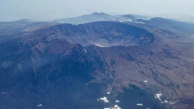 Visual Gunung Tambora. Saat ini pengelola hanya menyediakan APAR bagi petugas saja demi menjaga karhutla.