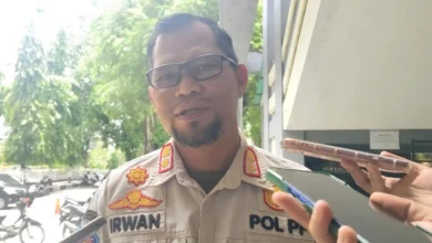 Kepala Satpol PP Kota Mataram, Irwan Rahadi diwawancarai beberapa waktu lalu.