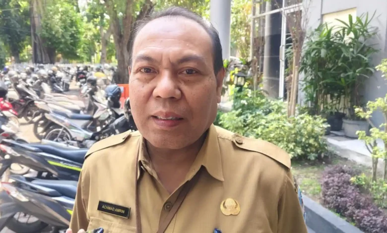 Kepala Bidang Pelayanan, Penagihan, dan Penyuluhan BKD Kota Mataram, Achmad Amrin diwawancarai, Selasa, 15 September 2026.