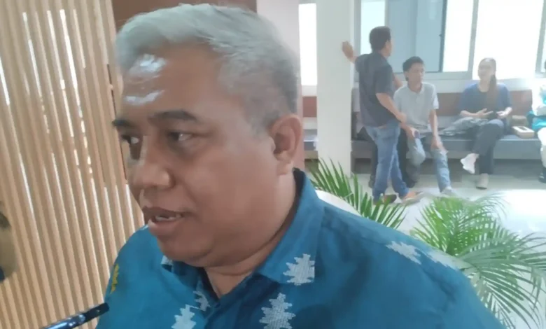 Anggota DPRD NTB Fraksi Demokrat, Abdul Rauf saat diwawancarai, Selasa, 15 September 2026.