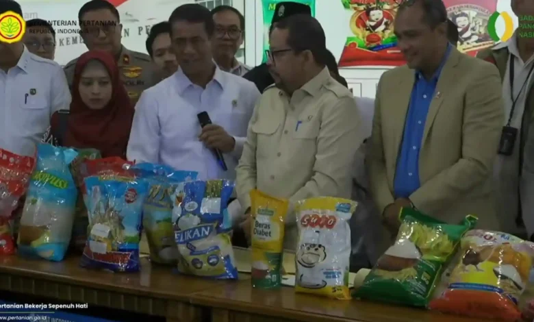 Kementeian Pertanian saat merilis merek beras fortifikasi yang harus ditarik dari pasar pada Selasa, 15 September 2026.