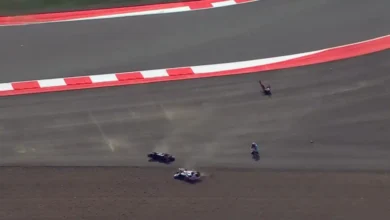 Raul Fernandez dan Marco Bezzechi alami crash di tikungan pertama saat sprint race MotoGP Mandalika 2026, Sabtu, 10 Oktober 2026.