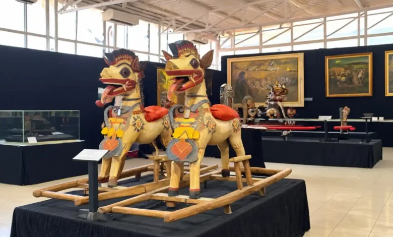 Jaran Kamput, perwujudan Sekardiu, menjadi salah satu koleksi yang dipamerkan Museum NTB di Sirkuit Mandalika, Sabtu, 10 Oktober 2026.