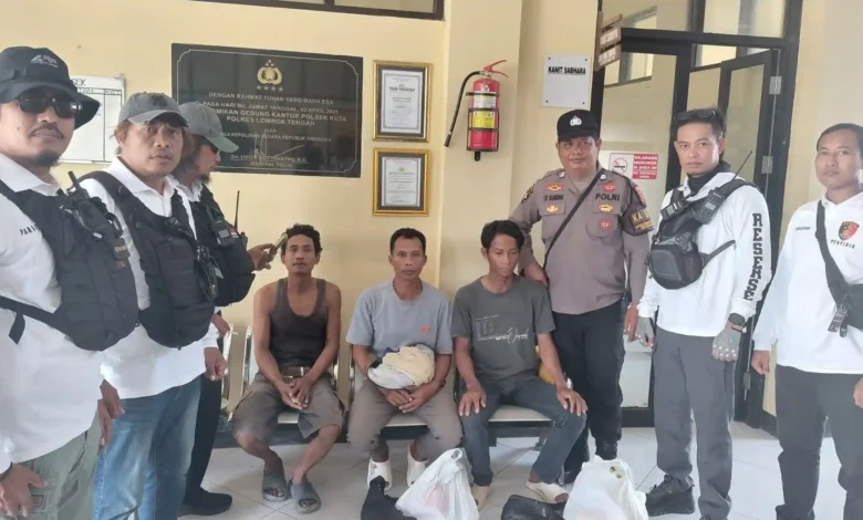 Lima pria diamankan ke Polsek Mandalika usai nekat melompati pagar Sirkuit Mandalika, Lombok Tengah pada Minggu, 11 Oktober 2026.