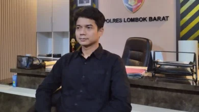 Kasat Reskrim Polres Lobar, AKP Heddy Permana Putra saat diwawancarai di kantornya, Senin, 12 Oktober 2026.