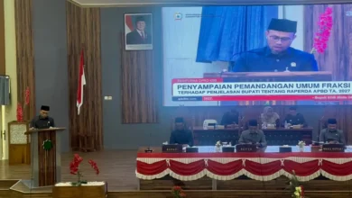 Juru Bicara Fraksi PKS DPRD KSB, Muhammad Rizyal, saat menyampaikan Pemandangan Umum Fraksi atas Raperda APBD TA 2027 dalam Rapat Paripurna DPRD KSB, Rabu, 14 Oktober 2026.