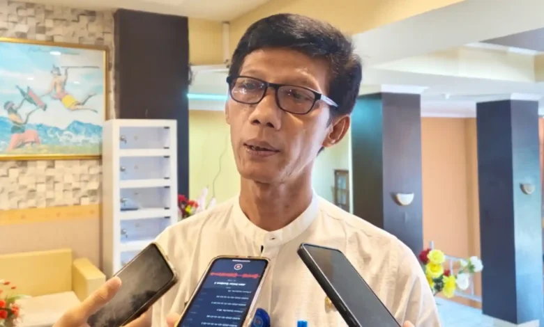 Kepala Badan Kepegawaian dan Pengembangan Sumber Daya Manusia (BKPSDM) Kota Mataram, Taufik Priyono diwawancarai beberapa waktu lalu.