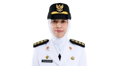 Camat Ampenan, Erma Suryani.