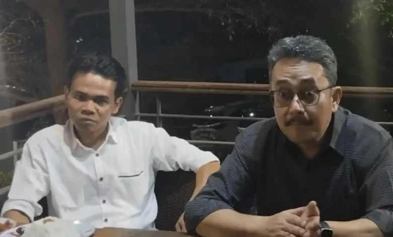 M. Nashib Ikroman atau Acip (kiri) bersama Sekjen DPP Partai Perindo, Ferry Kurnia Rizkiyansyah (kanan) saat diwawancarai beberapa waktu lalu, Oktober 2026.