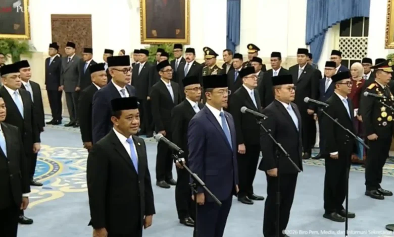 Presiden Prabowo Subianto melantik Menteri dan pejabat baru di Istana Negara pada Kamis, 1 Oktober 2026.