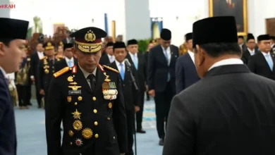 Presiden Prabowo saat melantik Listyo Sigit Prabowo sebagai Kepala Staf Kepresidenan di Istana Negara pada Kamis, 1 Oktober 2026.