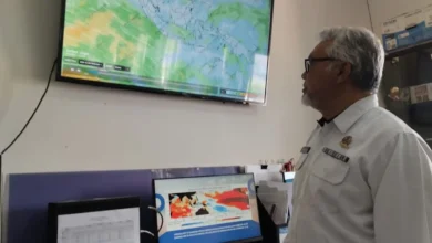 Kepala Stasiun Klimatologi BMKG NTB, Nuga Putrantijo saat menjelaskan tentang kondisi El Nino yang terjadi di wilayah NTB, Rabu, 7 Oktober 2026.