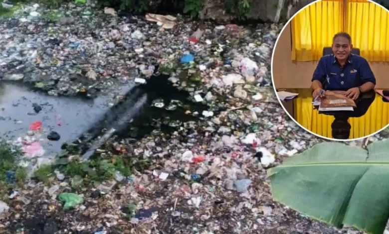 Kepala DLH Kabupaten Lombok Timur, Pathurrahman, tanggapi soal penumpukan limbah sampah di bawah jembatan Desa Rumbuk sejak Rabu, 30 September 2026.