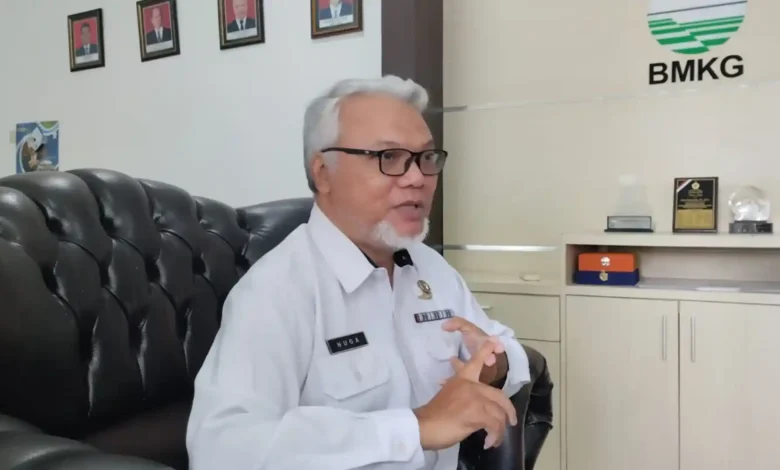 Kepala Stasiun Klimatologi BMKG NTB, Nuga Putrantijo, menjelaskan gempa tidak menandakan musim hujan segera tiba, Rabu, 7 Oktober 2026.